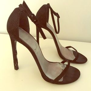Stuart Weitzman ‘nudist’ heels